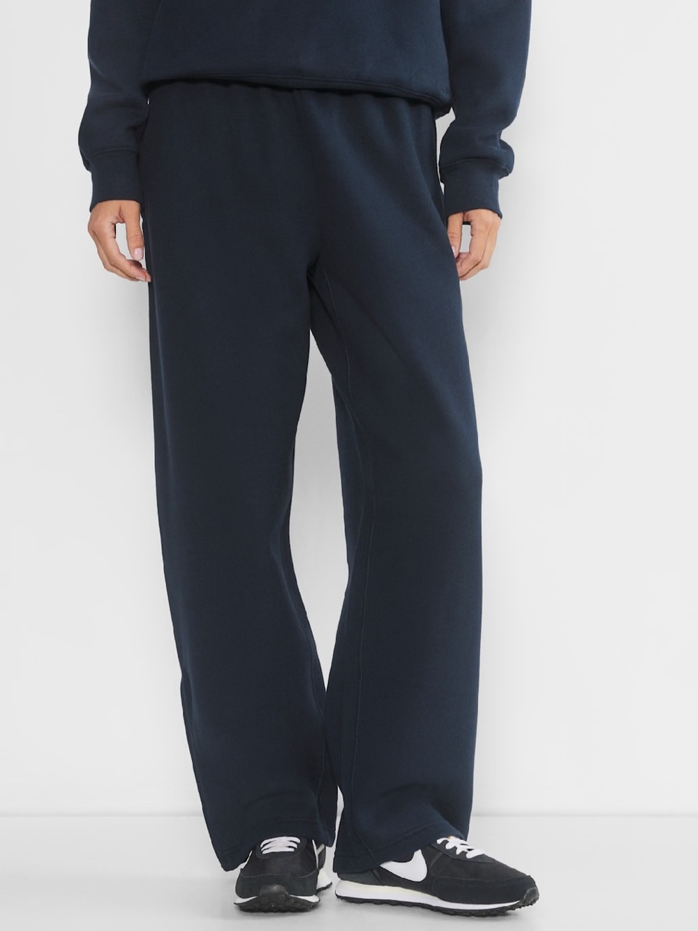 Aritzia Cozy Fleece Mega Baggy Barrel Sweatpant Navy XL